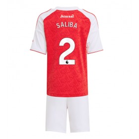 Stroje piłkarskie Arsenal William Saliba #2 Koszulka Podstawowej dla dzieci 2025-26 Krótki Rękaw (+ szorty)